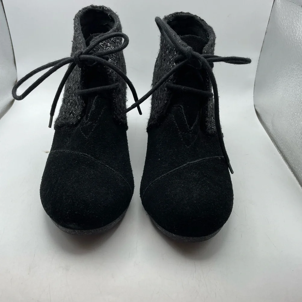 Toms Desert Black Women's Wedge Shoes size 5.5